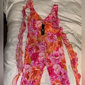 Floral romper size medium